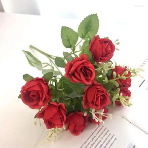 Dekoratif çiçekler 10 baş ipek yapay şakayık düğün ev dekorasyon yüksek kaliteli kırmızı gül buket lüks diy sahte çiçek aranjman