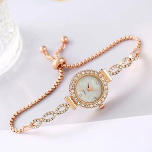 Wristwatches 2024 Simple Women's Feather Bracelet Watch Leisure Elegant Clock Golden Quartz Relojes For Women