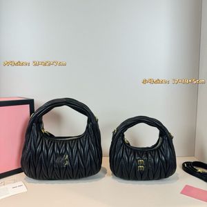 Designer Bag Luxury Handväskor axelväskor Kvinnor Fashion Underarm Pouch Pouch Top Quality Real Leather D-designade klassiker Vackra julklapp