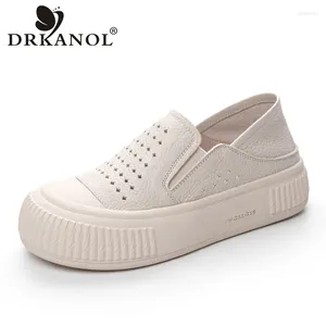 Sapatos casuais drkanol 2024 Summer mulheres plataformas planas mocassins respiráveis Hollow Out de couro genuíno na placa de conforto