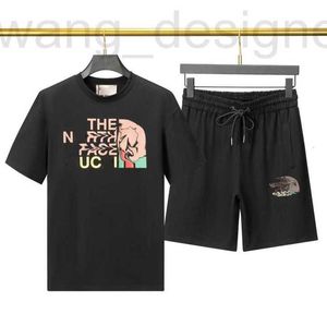 メンズトラックスーツデザイナーファッションスポーツウェアデザイナークルーネック2ピース短袖TシャツスウェットパンツスーツサマーショーツアジアサイズM-3XL HJ04 lebk