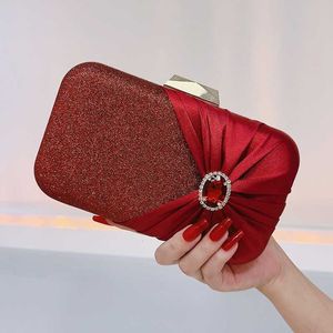 Torby Diamond Studded Ladies Torebka ręcznie robiona plisowana cheongsam elegancka bankiet internetowy czerwona torba luksusowe torebki designerskie torebki