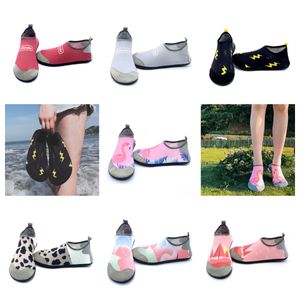 Спортивные туфли Gai Sandal Man и женские ботинки босиком босиком плавание спортивные туфли фиолетовые пляжи на открытых пляжах сандалийская пара ручей размер обуви евро 35-46