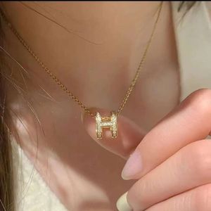 Letter H Pendant Necklace, Light and Niche Design, Short Collarbone Chain, 2024 New Instagram Cool Style Accessories