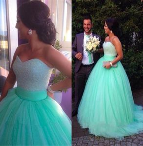 2015 abiti da sposa verde menta abito da ballo in tulle morbido a cuore in perline su perline personalizzate per abiti da sposa a buon mercato