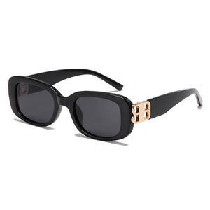 2024 Designer Luxus Retro Literature und Kunstpersönlichkeit Mode Neue BB Schwarze Rahmen Sonnenbrille Europäische und amerikanische Frauen oder Männer Sonnenbrille