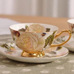 Cups Saucers Tea Mate Cup und Untertassen Reisen Bone China Nordic Flower Latte Eco Tasse Ceramique Nachmittag Set Yy50cs