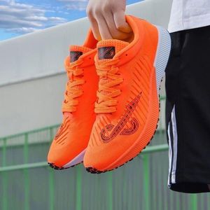 Sıradan Ayakkabı Profesyonel Men Marka Tasarımcısı Jogging Women Super Light Run Sport Shoe Unisex Lacing Walking