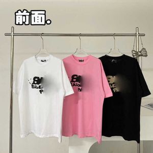 2024 Designer Clothing t Shirt Shirt Strict Selection of Graffiti Letters Printed Short-sleeved T-shirt Summer Loose Casual Men Women Lovers