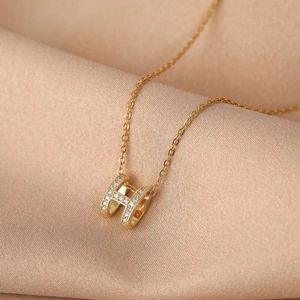 Korean Version of Personalized Niche Design Letter H Necklace Ins Light Cool Style Gold Pendant Feeling Internet Famous Collarbone Chain for Women