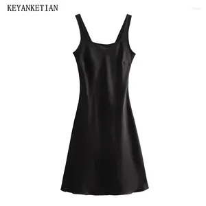Vestidos casuais keyanketian 2024 lançar estilo interior feminino de seda cetim mangas vestido elegante elegante e elegante e elegante trimestre preto intermediário