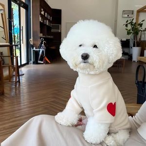 Hundkläder husdjurskläder Autumn Winter plus Velvet Love Heart Hoodie Cat Small Teddy Bear Yorkshire tjocka varma kläder 2024