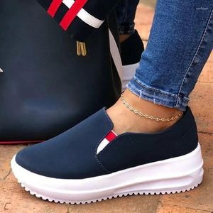 Sapatos casuais Maogu Women Weddes Moda Moda que Runnom Spring Autumn Soxers 2024 Flats Sneakers de plataforma feminina