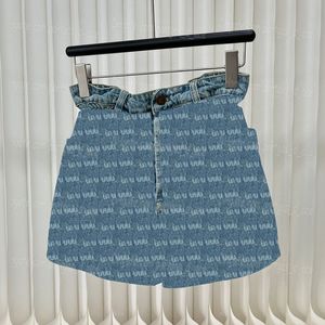 Walczone kobiety dżinsowe Listy litery Wysokie dżinsowe spodnie luksusowy projektant seksowne mini krótkie spodnie dżinsowe