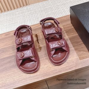 Kvinnor Hook Loop Sandals 2024 Designer Casual Slippers New Outer Wear Printed Buckle Flat Sandals Inomhus- och utomhusskor Storlekar 35-42 +Box