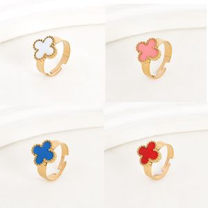 Designer Mulher Lucky Clover Ring, leva você para encontrar inúmeros tempo de boa sorte, deixando você cheio de confiança e encantamento o brilho do luxo e da felicidade