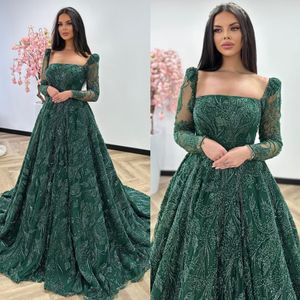 Emerald Green Crystal Evening Dresses Elegant A Line Turkiet Prom Dress Pärlade långa ärmar Illusion Formella festklänningar