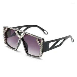 Sonnenbrille Brand Design handgefertigte Strassquadratmodusgläser Frauen Blumen mit Perlenrund Vintage Beach Party