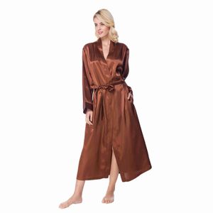 Fabrik Großhandel Custom Label Luxury Plain gefärbt Seidenkleid Schlaf 100% Polyester Frauen Robe