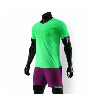 Großhandel Fußballuniform mit maßgeschneidertem Fußballtrikot 100% Polyester Fußball Uniform Trend Football Uniform Orange Tiefrotes Green