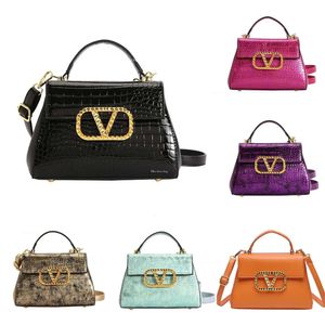 VT Designer Crossbody Bag Handtasche Nieten hochwertiger Mode Echter Leder Messenger Bag Kette Schulterklassiker Frauen Geldbeutel Schwarz