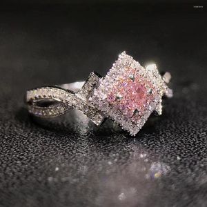 Anéis de casamento huitan rosa cz no engajamento romance romântico design feminino dia dos namorados para o dia do dia de amor jóias de declaração de presente