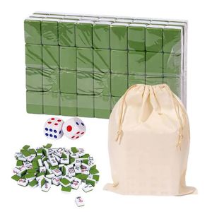 Mini gioco da tavolo tradizionale cinese con grande borsa da stoccaggio 24mm mahjong set piastrelle in resina per il tempo libero familiare 240401