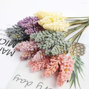 Flores decorativas 6pcs/pacote de espuma de lavanda Buquê artificial Fake for Home Decor Decoração de casamento Acessórios DIY