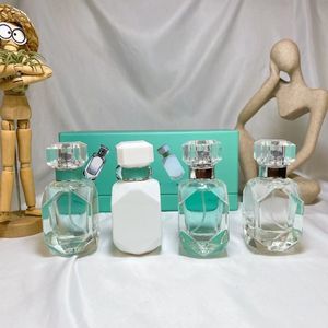 2024 Nowy wysokiej jakości 30 ml X4 zestaw perfum świątecznych Zapach damski jest trwały