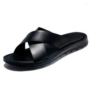 Sandali sandali tendenza da uomo all'aperto in pelle maschio da spiaggia casual anti-slipper per uomini di alta qualità 47 piatto leggero