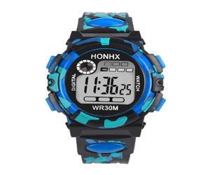 Elektroniczne zegarki dla dzieci Modna Subtelna Outdoor wielofunkcyjna Waterproof Boy Sports Dzieci Watch Montre Enfant ELOJ7734076