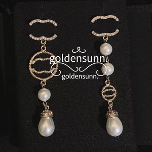 Pearl Eartrop Luxury Stud Earring varumärke brev studs designer örhängen för vogue kvinnor designer smycken örhänge valentiner dag engagemang bröllop fest gåvor