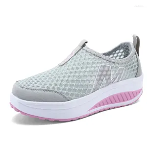 Scarpe casual che corre sneaker estate non slip da passeggiate all'aperto mesh da donna calzature traspiranti di buona qualità