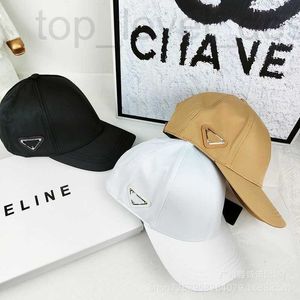 Ball Caps Designer Internet Celebrity P Prawidłowa czapka literowa z odwróconym logo trójkąta dla mężczyzn i kobiet Wysokiej jakości modny cap duckbill cap 830o