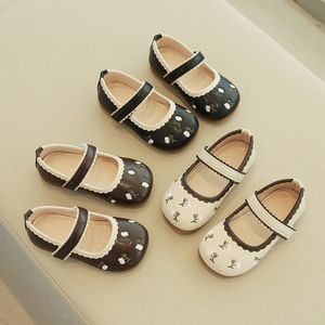 Girls per bambini in pelle scartine principesse per bambini scarpe in pelle di pelle nera neonate per bambini protezione piede per protezione piede 21-35 i6po#