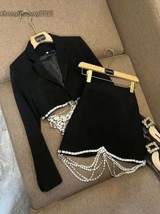 Black 2024 Autumn / White Rhinestone Chains Two Piece Dress Sets Long Sleeve Notched-Lapel Blazers Top & Short Skirt Suits Set O3l012237