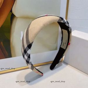 2Colors Super Quality Classic B-Letter S Headband Mix Colors Stripes Pattern Brand Headband Women Hair Hoop Hair Accesso 423