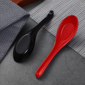 Cucchiai 3pcs o 5 pezzi/set di zuppe di plastica cucchiaio rosso e nero cucina cucina cucchiaino cucchiaino catering