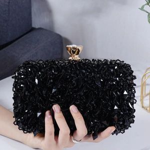 Totes 2024 Women's Evening Bags Fashion Luxury Sequin Beaded Banquet Handbags Clutches Ladies Chain Small Shoulder Bag Purses