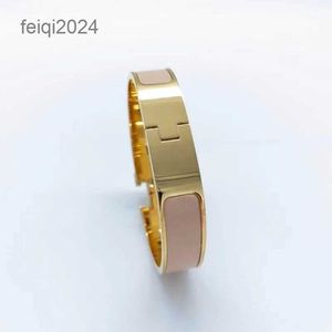 Classsic Designer Bracelet Letter Bracelets Woman Bangle Stainless Steel Man 18 Color Gold Buckle 17/19 Size for Men and Fashion Jewelry