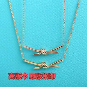 Designer Brand Gold High Edition Diamond Knot Halsband för kvinnor pläterade med 18K Kont Gu Ailing samma stil krage kedja
