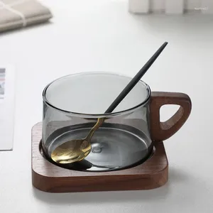 Muggar glasögon kaffe hushåll tjockt värmebeständigt glas mugg kontorsvatten American latte koppar med valnötplatta sked set kit mjölk