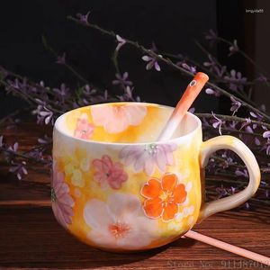 マグ1PC日本スタイルセラミック手描きの花パターン大腹カップ家庭用品スプーン400ml容量マグカップ付きハイエンド