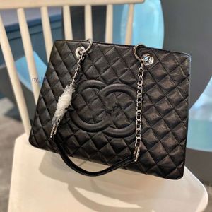 Famoso Black Em couro de couro Mulher Bolsa de ombro Tástels Totes Totes Mulheres Bolsas Lady Letter Mensageiro Bolsas de noite femininas quentes