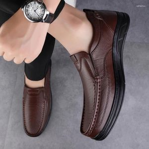 Sapatos casuais de couro genuíno homem conforto apartamentos mocassins de alta qualidade masculinos artesanais Mocassins Blindable Male Walkwear