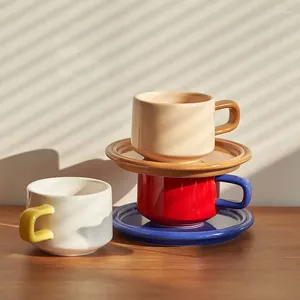 Koppar tefat kaffe resor mugg nordisk kopp set dekorera keramik för te och fat sätter fritid enkla muggar keramiska porslin