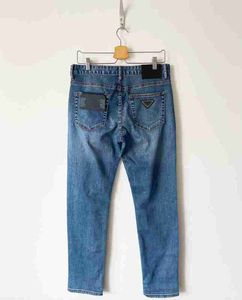 Мужские джинсы дизайнерские джинсы Высококлассные треугольные джинсы для мужского лета тонкая четырехсторонняя эластичная стройна Маленькая прямая нога.