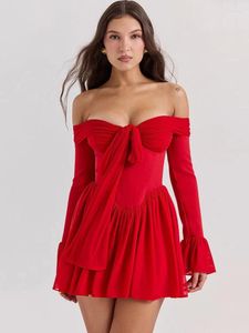 Casual Dresses Mozision Elegant Strapless Backless Sexy Mini Dress For Women Red Off-shoulder Long Flare Sleeve Pleated Club Party 2024