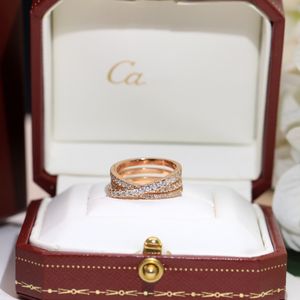 Amante Luxury Coppia Girl Diamond Ring Bang Rings Designer Anelli a tre ring di moda Anelli cavati essenziali per uomini Donne oro e argento 2 colori con scatola