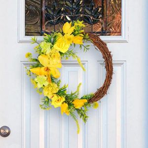 装飾的な花屋内屋外の花輪の装飾は、天然のレイタンデザインの豊かな色を持つ現実的な春の人工花